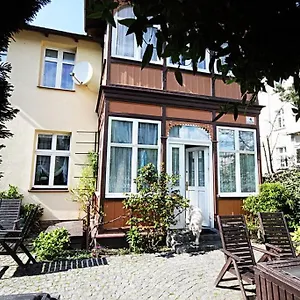 Apartament Z Ogródkiem Apartament